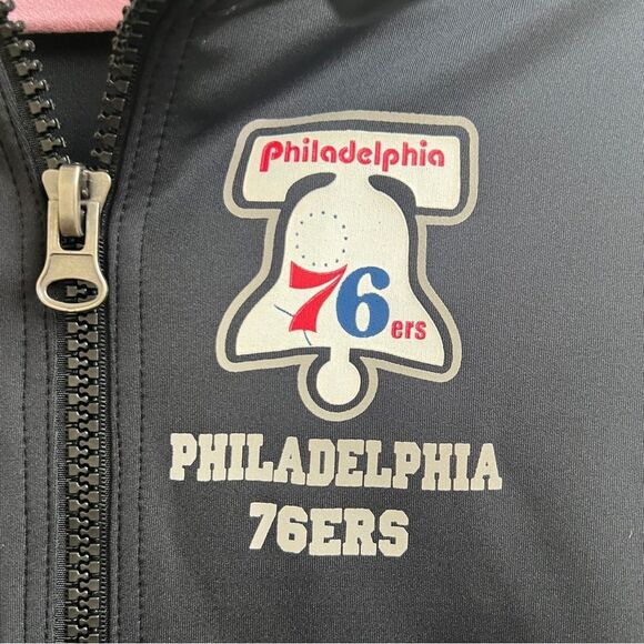 NWT Touch Alyssa Milano Philadelphia 76ers Hardwood Classics Vest NBA Size L - Picture 3 of 4